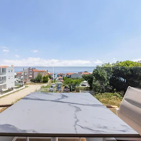 Amalthia Luxury Polychrono