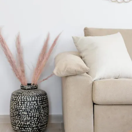 Amalthia Luxury Polychrono