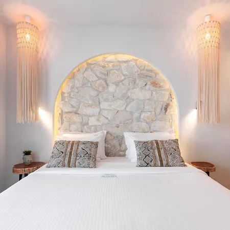 Aparthotel Amalthia Luxury Polychrono