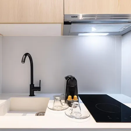 Amalthia Luxury Polychrono