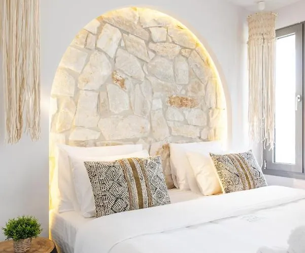 Amalthia Luxury Lägenhetshotell 3*