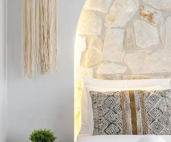 Amalthia Luxury Polikhronon