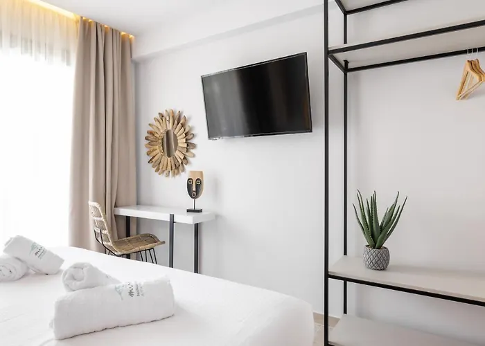Amalthia Luxury Lägenhetshotell 3*
