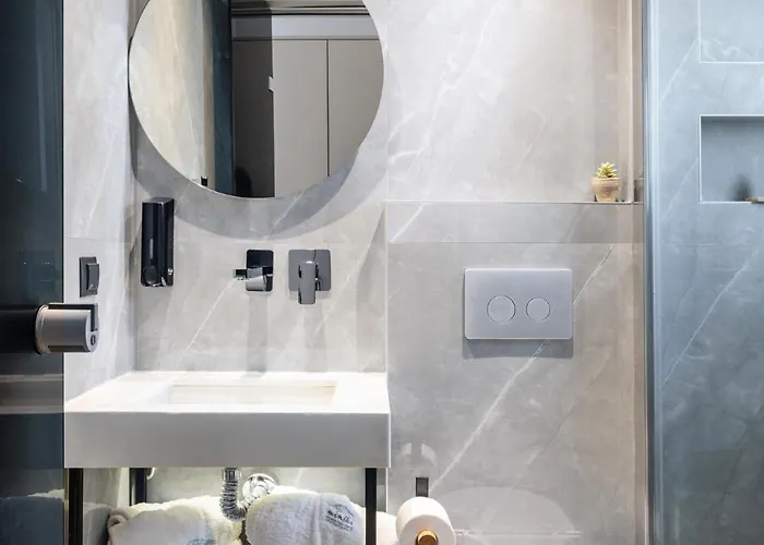 Amalthia Luxury Lägenhetshotell 3*