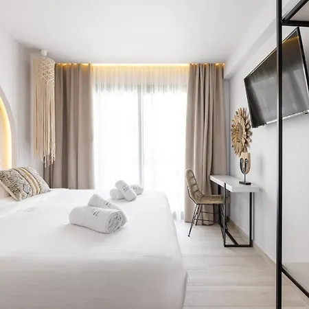 Aparthotel Amalthia Luxury