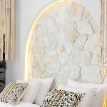 Aparthotel Amalthia Luxury
