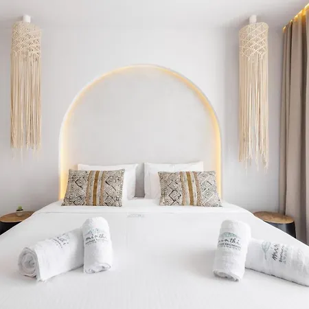 Amalthia Luxury *