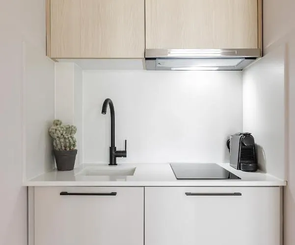 Amalthia Luxury Apartahotel Polychrono