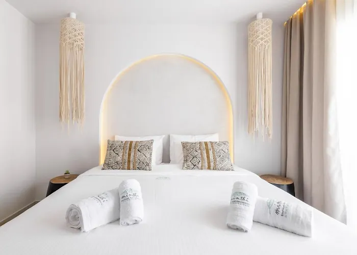 Amalthia Luxury 3*