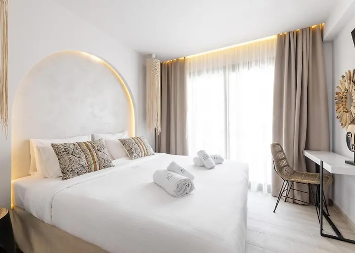 Amalthia Luxury 公寓式酒店 波利克罗诺