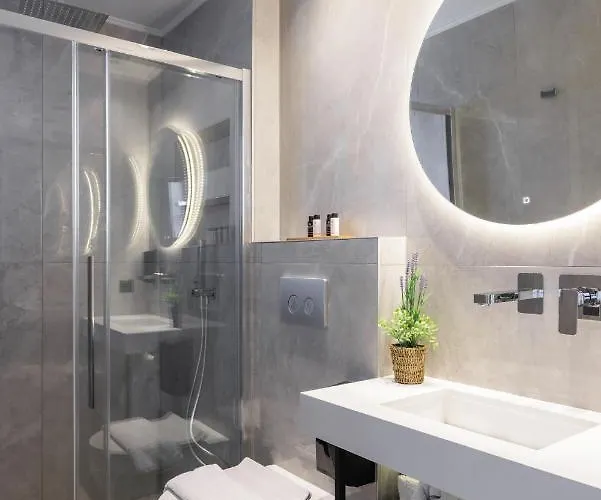 Amalthia Luxury 3*