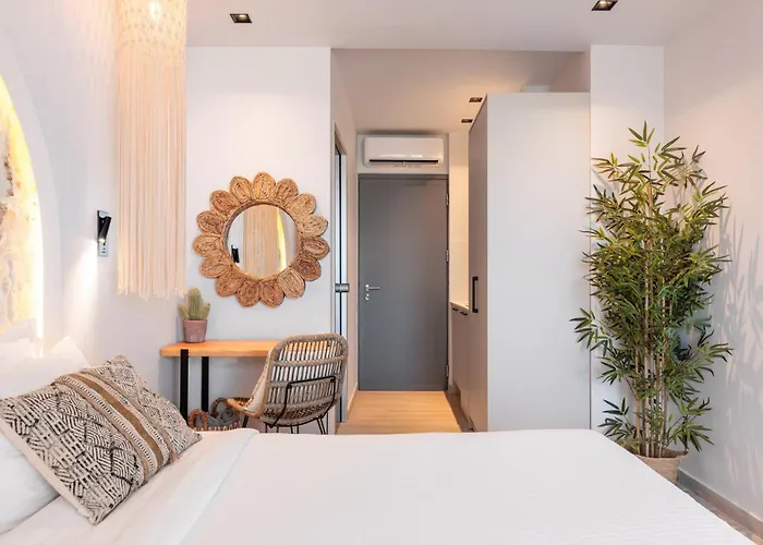 Amalthia Luxury 3*