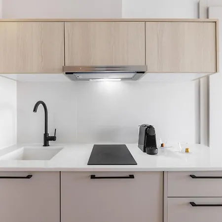 Amalthia Luxury شقة فندقية