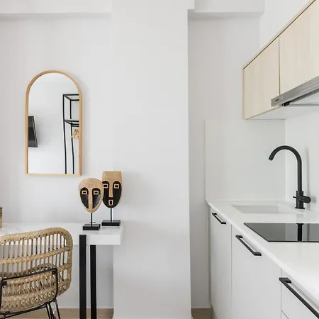 Amalthia Luxury 3* بوليخرونو