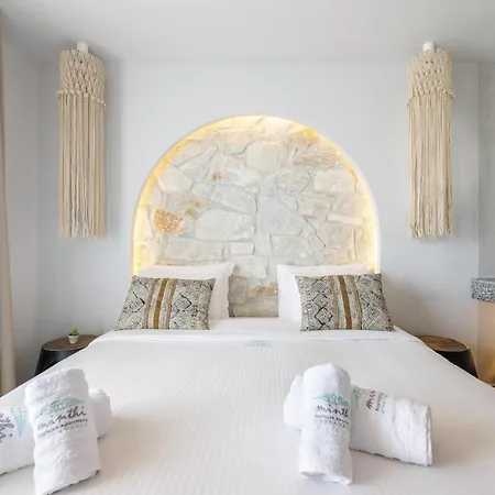 Amalthia Luxury بوليخرونو