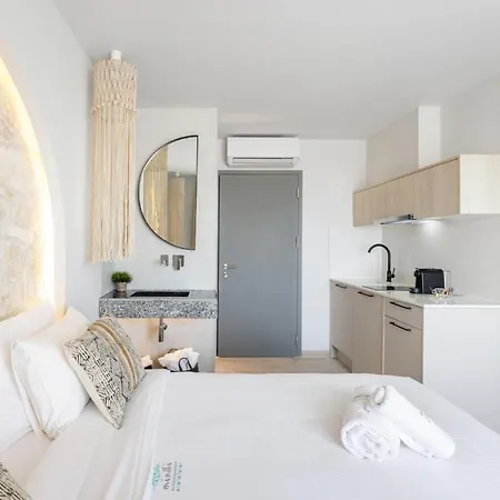 Amalthia Luxury شقة فندقية 3*