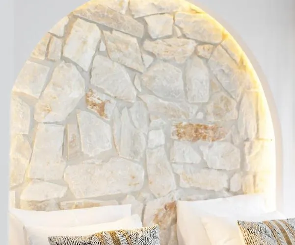 Amalthia Luxury Polychrono