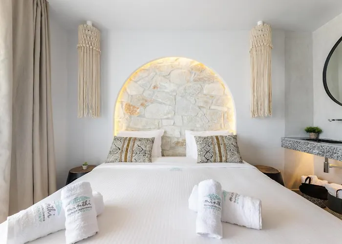 Amalthia Luxury Polychrono