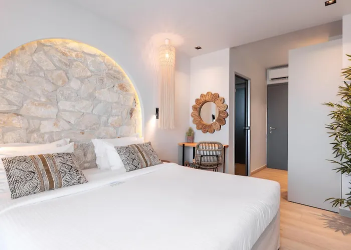 Amalthia Luxury 3* Polychrono